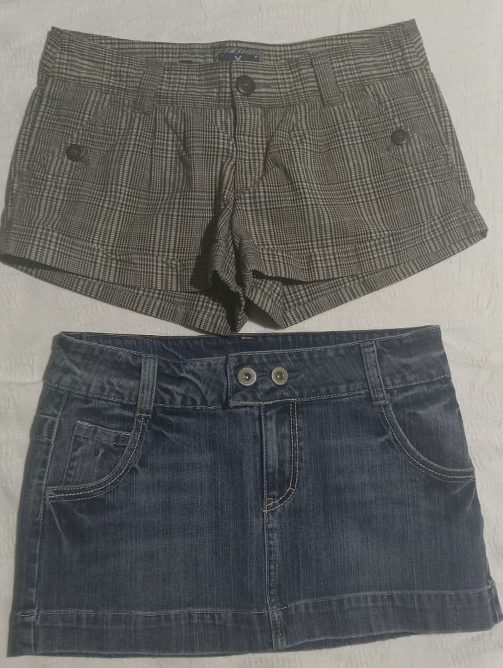 Women’s AMERICAN EAGLE Shorts and Denim Mini Jean Skirt Lot Size 6